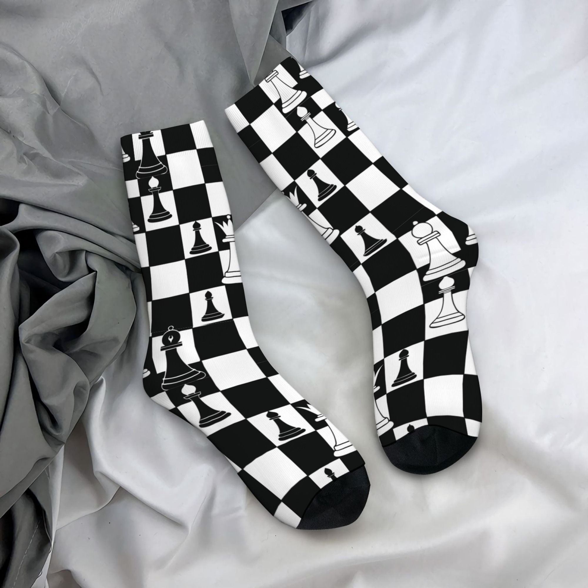 Schwarz-weiße Schachmuster-Her – Street Fashion Game Bewertung und Preis
