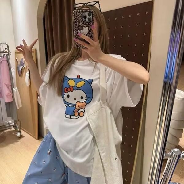 Kurzärmliges T-Shirt mit Hello – Street Fashion Tshirt Bewertung und Preis