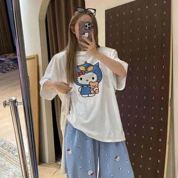 Kurzärmliges T-Shirt mit Hello – Street Fashion Tshirt Bewertung und Preis